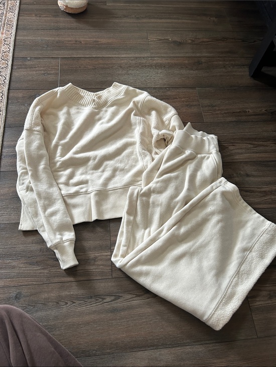 aerie Pants - Aerie Cozy Cream Sweatshirt & Jogger Set